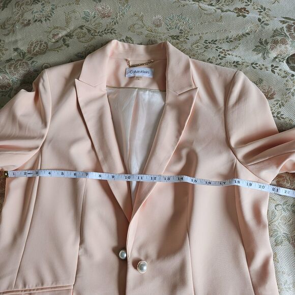 Calvin Klein Faux Pearl Button Open Front Blazer Peach Size 14 NWT - Picture 4 of 10